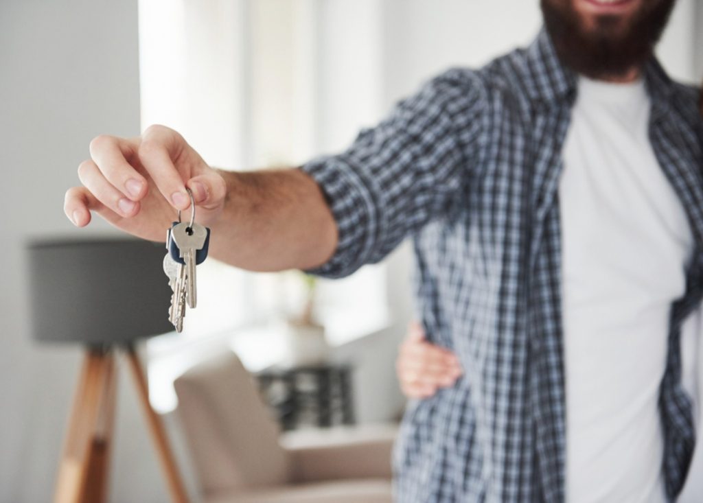 Dia do Corretor de Imóveis: entenda a importância desse profissional na compra do seu apartamento